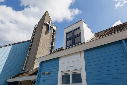 Gehele buitenschilderwerk Kerk van de Nazarener (Zuideinde, Zaandam) - foto 2 Gehele buitenschilderwerk Kerk van de Nazarener (Zuideinde, Zaandam) - foto 2