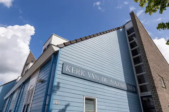 Gehele buitenschilderwerk Kerk van de Nazarener (Zuideinde, Zaandam) - foto 3 Gehele buitenschilderwerk Kerk van de Nazarener (Zuideinde, Zaandam) - foto 3