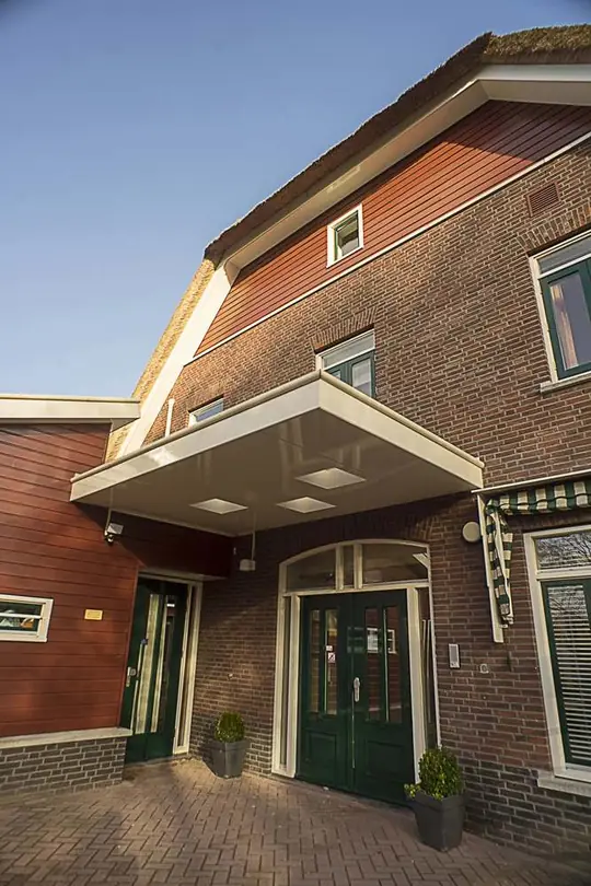 Gehele buitenschilderwerk (Anton Philipsweg, Uithoorn) - foto 2 Gehele buitenschilderwerk (Anton Philipsweg, Uithoorn) - foto 2