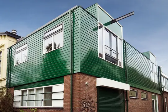 En we voerden ook al eerder schilderwerk uit voor Zaansprint - Buitenschilderwerk bedrijfspand Zaansprint En we voerden ook al eerder schilderwerk uit voor Zaansprint - Buitenschilderwerk bedrijfspand Zaansprint