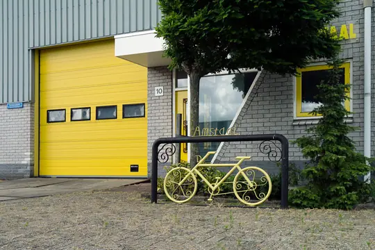 Bedrijfsverzamelgebouw (Papiermakersstraat, Wormer) - foto 2 Bedrijfsverzamelgebouw (Papiermakersstraat, Wormer) - foto 2